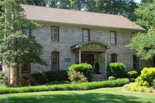 1105 Pebble Dr, Greensboro, NC 27410-4539