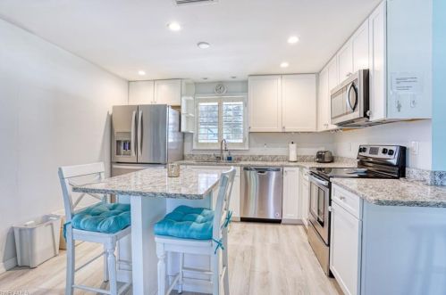 27634 Lime St, Bonita Springs, FL 34135-5731