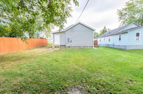 141 Mclene Ave, London OH  43140-1165 exterior