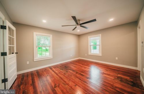 3505 Main St, Toms Brook VA  22660-1709 exterior
