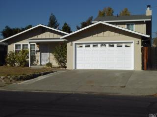 482 Tabor Ave, Fairfield, CA 94533-3227