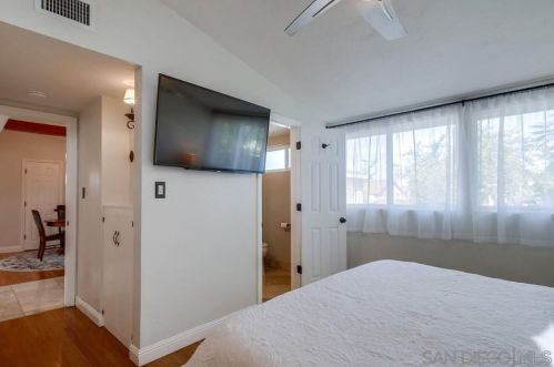 5551 Gala Ave, San Diego CA  92120-1807 exterior