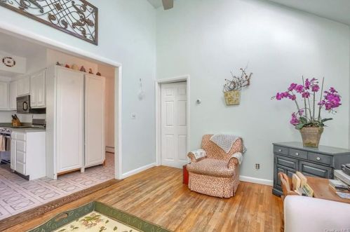 3 Hemlock Dr, Mahopac NY  10541-5357 exterior