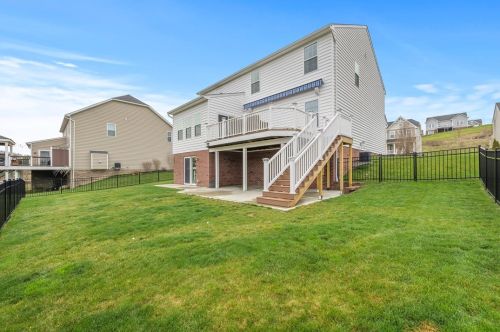 417 Imperial Dr, Canonsburg PA  15317-4877 exterior