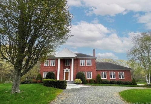 1 Fenner Ln, Stonington, CT 06378-2241