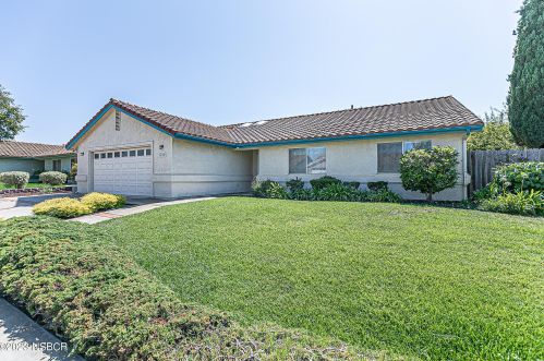 740 Koval Ln, Santa Maria, CA 93455-7134