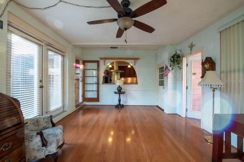 717 Palmer St, Orlando FL  32801-4040 exterior