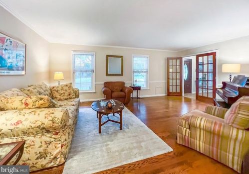 1344 Buford Dr, Yardley PA 19067-4342 exterior