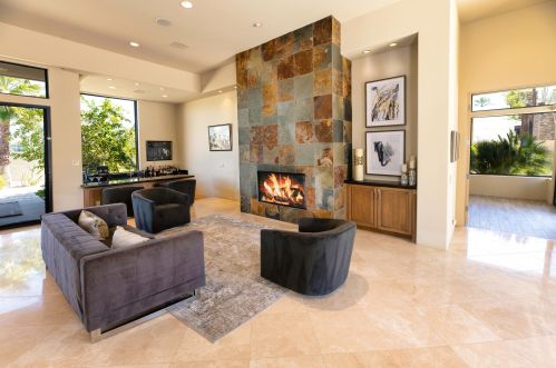 29 Sun Ridge Cir, Rancho Mirage CA  92270-2641 exterior