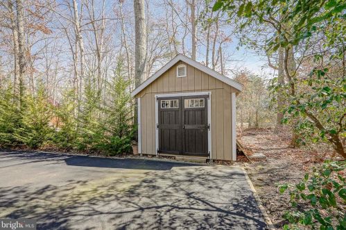 146 Meetinghouse Ln, Southampton NJ  08088-9417 exterior