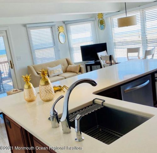 1926 Ocean Ave, Pelican Island NJ  08751-1224 exterior
