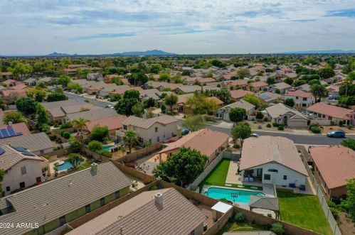 6428 Wahalla Ln, Glendale AZ 85308-5580 exterior