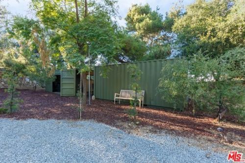 2440 Minard Rd, Topanga CA  90290-3402 exterior