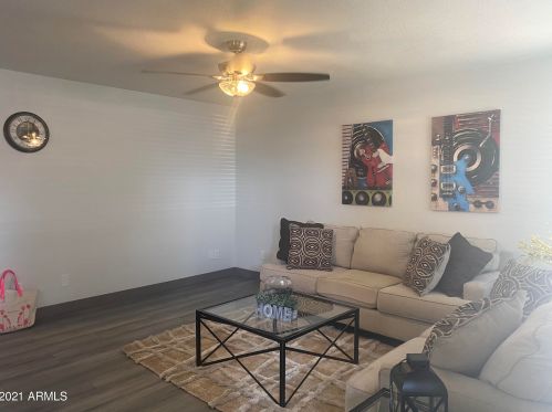 8802 8th St, Phoenix AZ 85020-3084 exterior