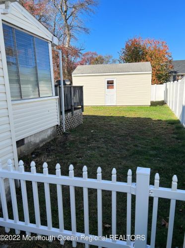 405 Philadelphia Ave, Point Pleasant Beach NJ  08742-3356 exterior