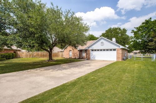 2011 Hackberry Cir, Greenville, TX 75402-8130