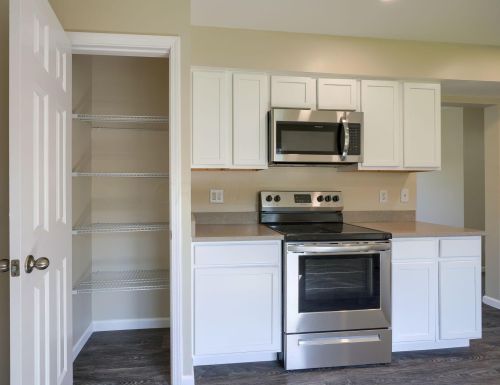 815 Lakeview Dr, Marysville OH  43040-1238 exterior