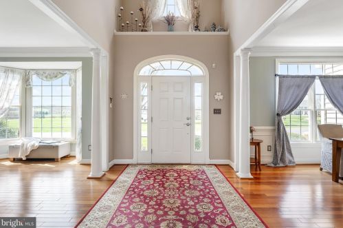 42306 Big Spg Ct, Leesburg VA 20176-6289 exterior