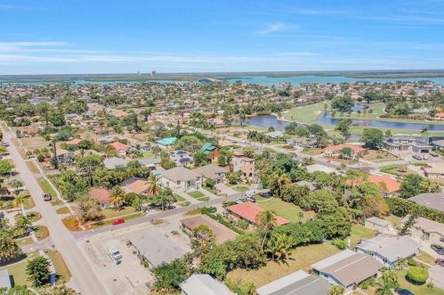 253 2 Ave, Marco Island FL  exterior