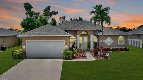 1624 2nd Ter, Cape Coral, FL 33909-2224