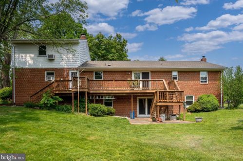 2409 Little River Rd, Haymarket VA  20169-1205 exterior