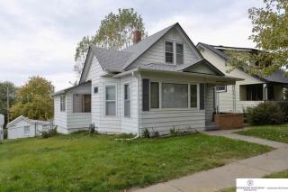 2324 61st St, Omaha, NE 68104-4016