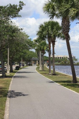 203 Scott Ave, Sanford FL  32771-1536 exterior