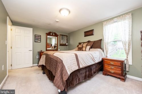 672 Manatawny St, Pottstown PA  19464-9407 exterior