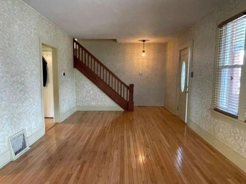 619 Lehmer St, Latrobe, PA 15650-2048