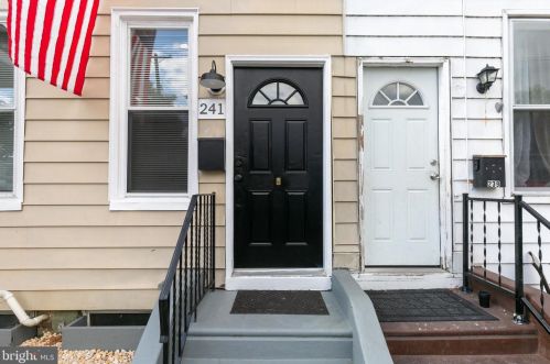 241 3rd St, Gloucester, NJ 08030-2005