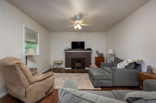 904 Penn Ave, New Brighton PA  15066-1629 exterior