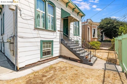 760 29th St, Oakland CA  94606-3510 exterior