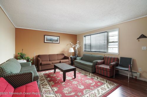 250 Hancock Ave, Pelican Island NJ  08751-2043 exterior