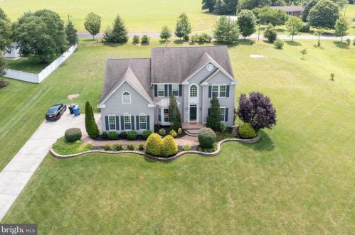 31 Kristen Ln, West Deptford, NJ 08051-1660
