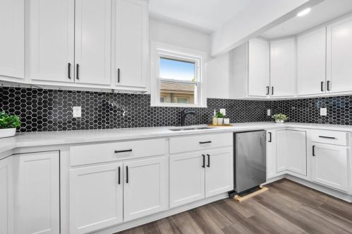 2521 Amelia St, Dallas TX  75235-8222 exterior