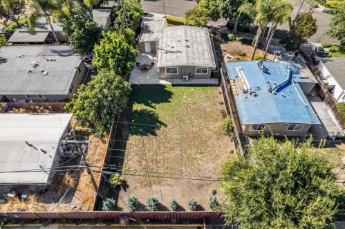 115 Hemlock Ave, Sunnyvale CA  exterior