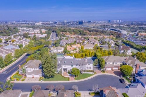 4 Cheshire Ct, Newport Beach, CA 92660-4210