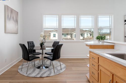 277 L St, Livermore CA  94551-8001 exterior
