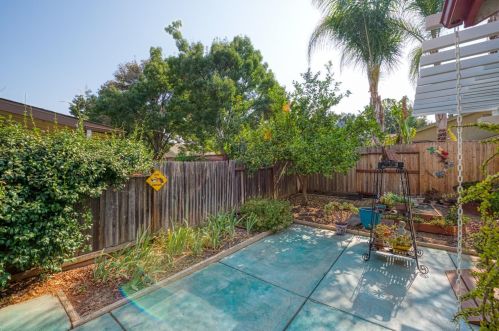 417 Peregrine Dr, Grayson CA  95363-9012 exterior