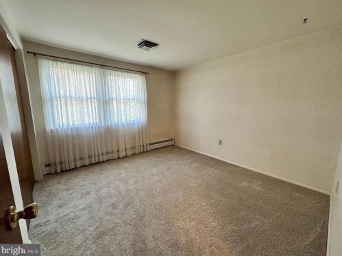 502 6th St, Lansdale PA  19446-2742 exterior