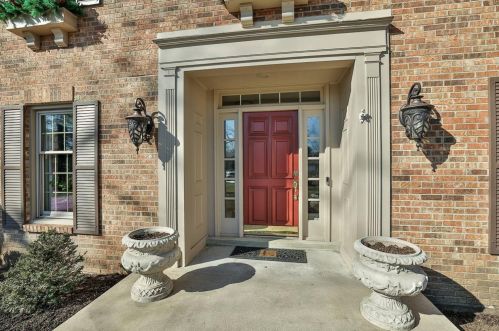 11511 Brattle Ln, Cincinnati, OH 45249-3609