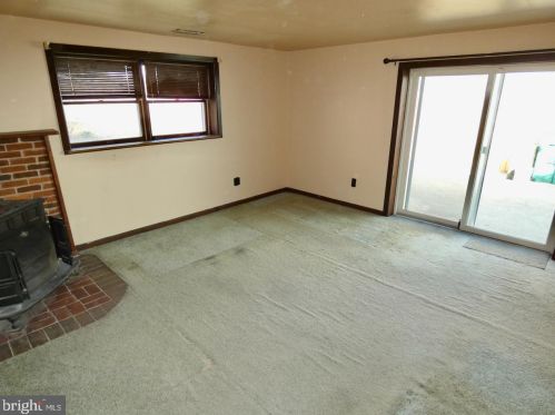 2219 Henlopen Ave, Wilmington DE  19804-3621 exterior