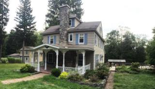 244 Lake Rd, Canadensis, PA 18325-7834