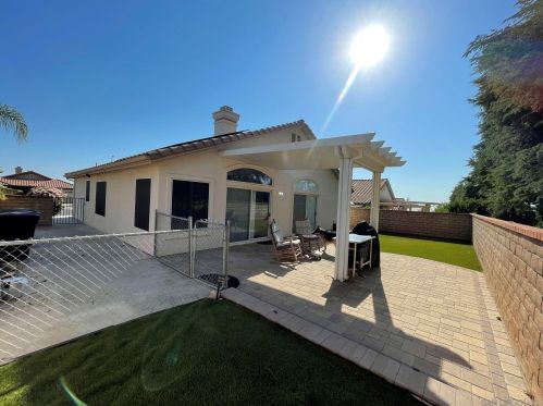 2064 Snapdragon Ln, Alpine, CA 91901-1304