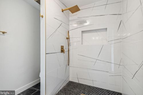 1860 Bryant St, Washington DC  20018-3671 exterior