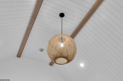 7 Maple St, Chatham Township NJ  07928-1624 exterior