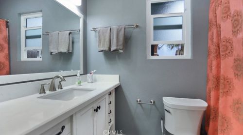 436 Victoria Pl, Vista CA  92084-4427 exterior