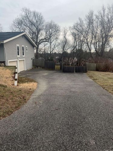 42 Calumet Dr, Huntington Station, NY 11746-6728