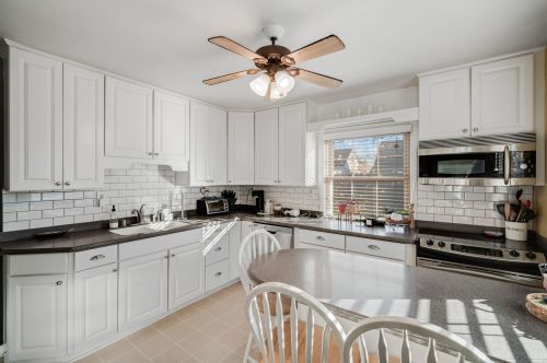 3524 93rd St, Milwaukee WI  53228-1546 exterior