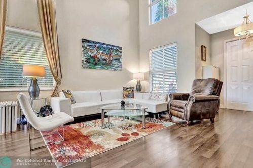 13305 32nd St, Hollywood FL 33027-3911 exterior